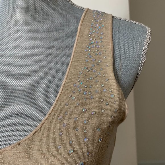 Metallic Gold Tank Top - Picture 4 of 5